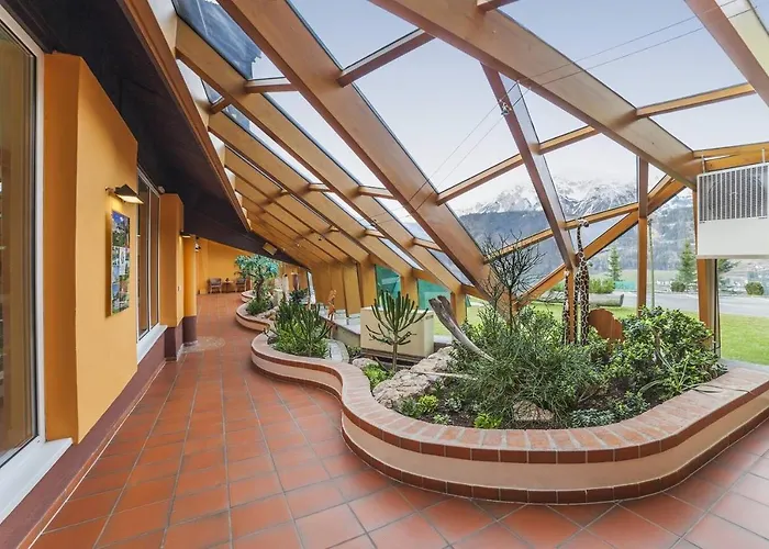 Alpine Club Fuer 6 Personen 4*